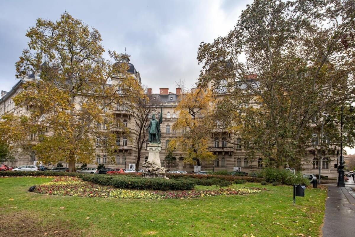 - Comfy - Relaxing Sleep Apartamento Budapest